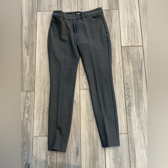 Like New SZ 8L Express Skinny Mid Rise Gray straight leg pants no signs of wear - Picture 1 of 13